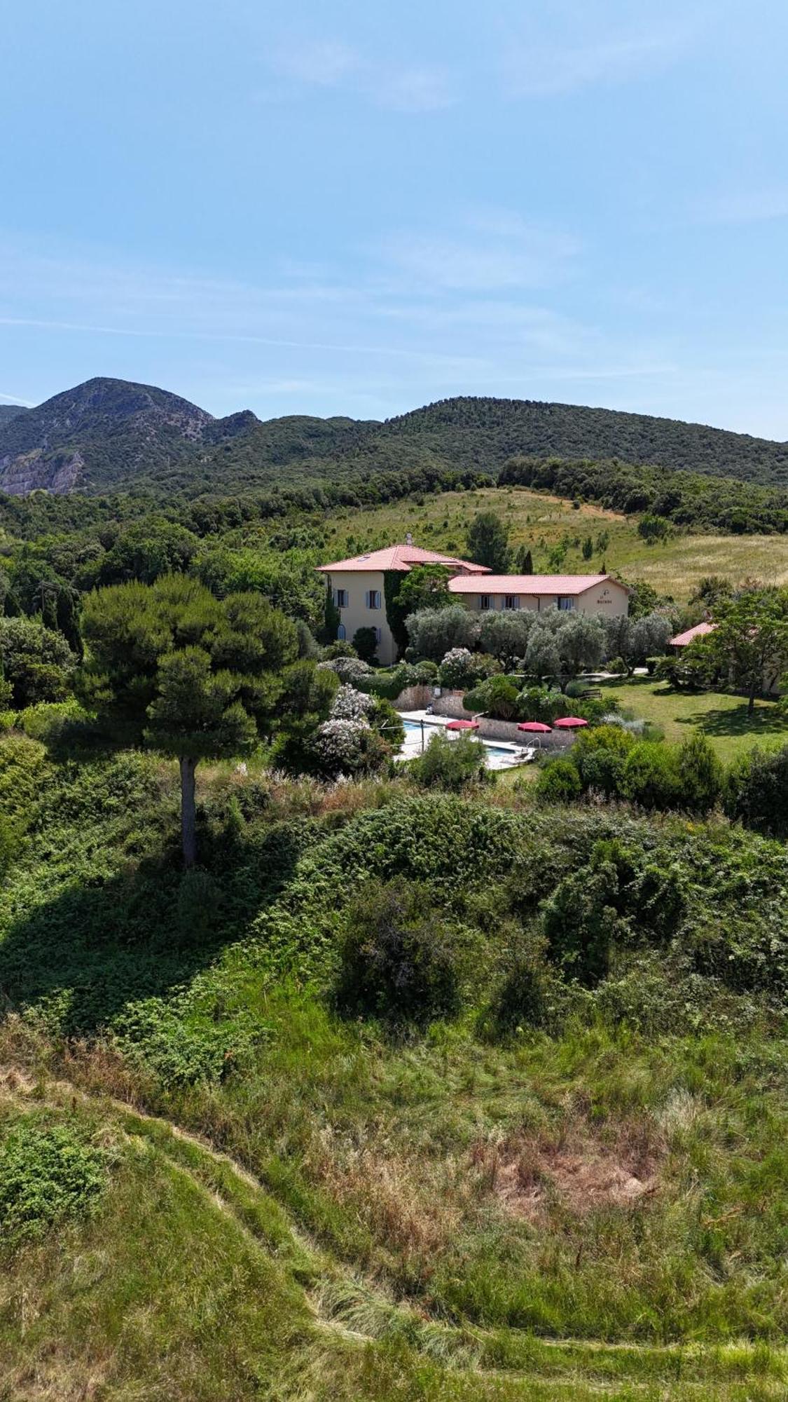 La Muccheria Aparthotel San Vincenzo Kültér fotó